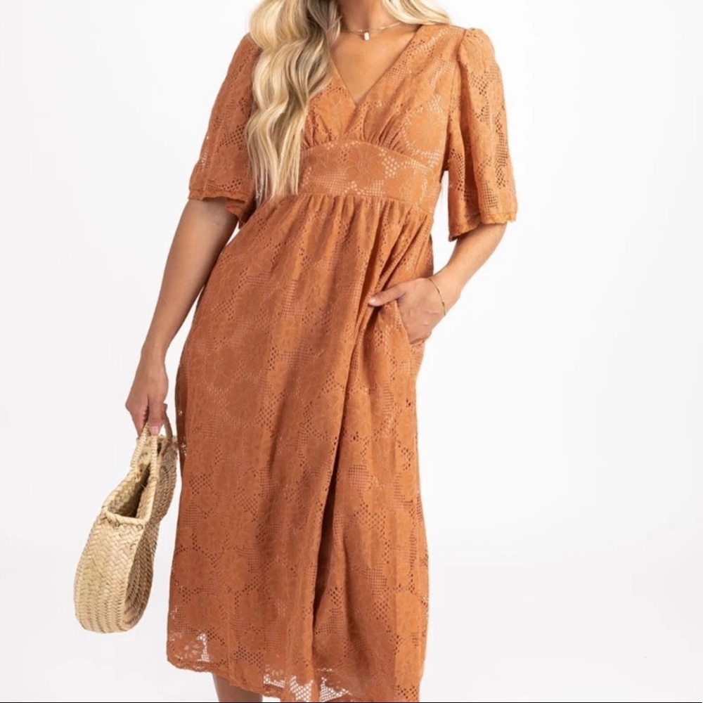 Bella Ella Listicle “She’s So Gorgeous Midi Dress” Sz S